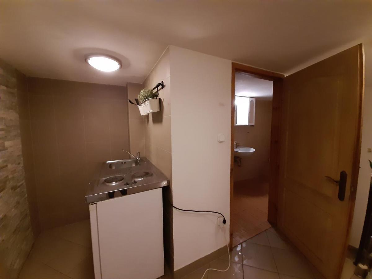 Apartman Vorosmarty Apartment Будапеща Екстериор снимка