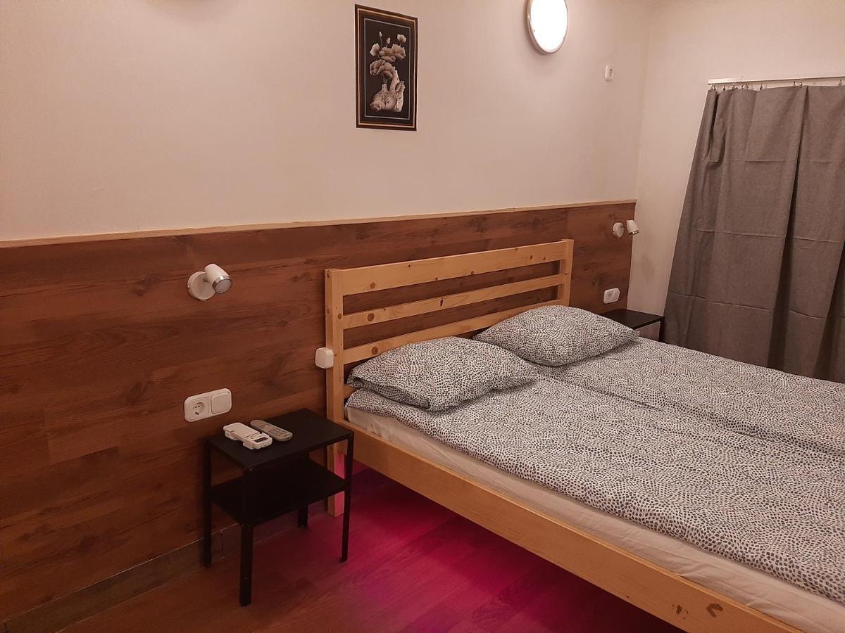 Apartman Vorosmarty Apartment Будапеща Екстериор снимка