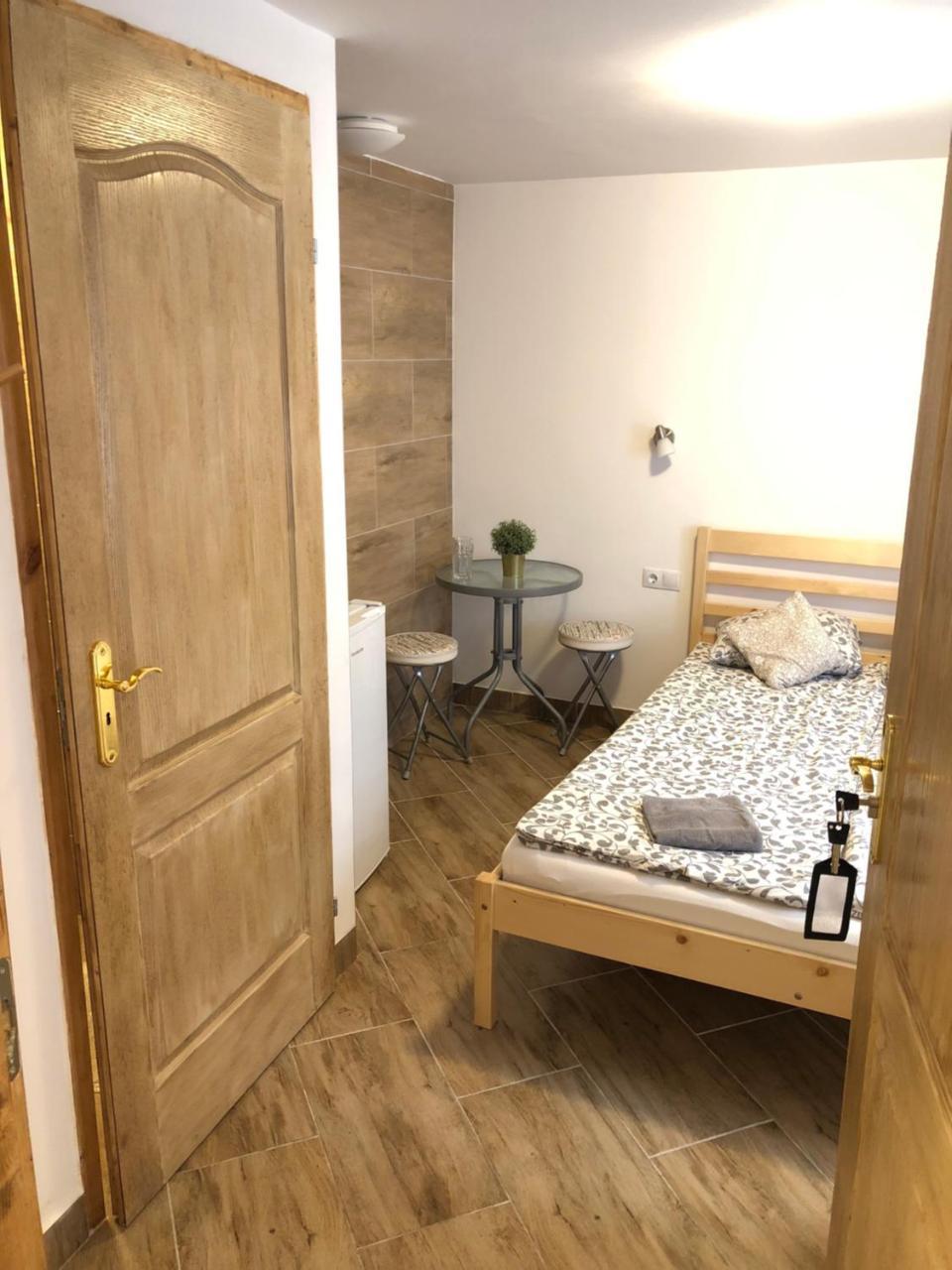 Apartman Vorosmarty Apartment Будапеща Екстериор снимка